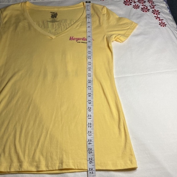 Las Vegas Margaritaville “It’s Happy Hour Somewhere”Yellow Tshirt Woman’s Size L - Picture 10 of 10